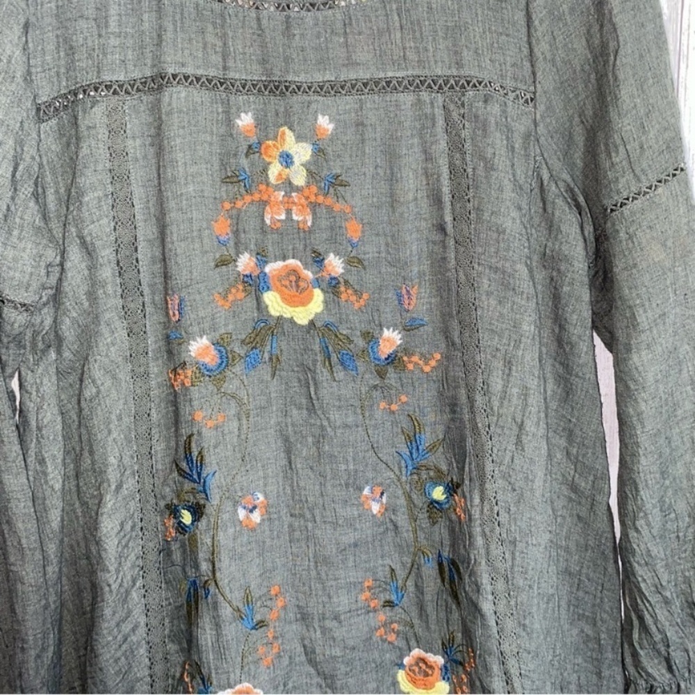 Umgee Green Floral Embroidered Tunic Dress - Picture 2 of 4